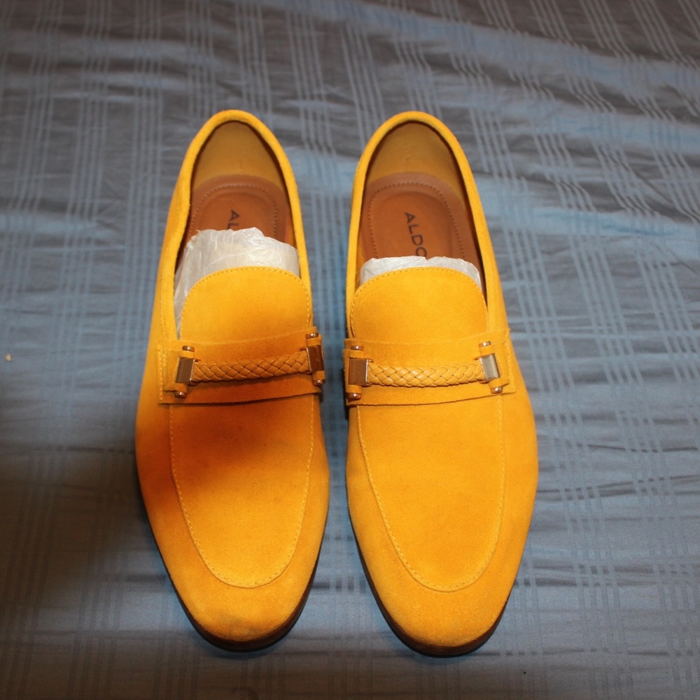 Aldo Yellow Gold Loafer Shoes Sz-9.5